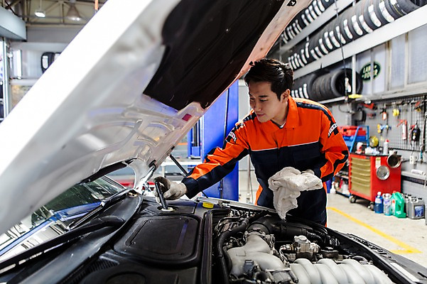포토 JPG 직업 남자 모션 자동차 작업복 한명 서기 들기 사람 동양인 상반신 성인 앞모습 30대 기계 한국인 도구 도움 엔지니어 수리 천 타이어 점검 자동차정비 정비소 카센터 남자만 남자한명만 성인남자만 성인한명만 성인남자한명만 장년만 장년남자만 장년남자한명만 성인만 국내포토 1 옷 육상교통 뷰포인트 컨셉 인종 장년 직물 센터 기술자 파일형식