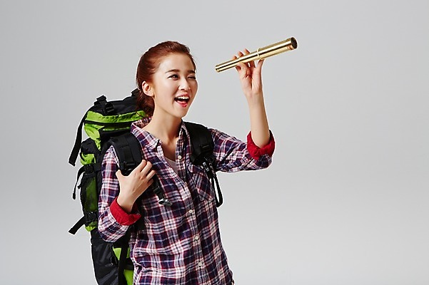 포토 JPG 스튜디오촬영 라이프스타일 여자 대학생 여행 가방 배낭 모션 대학생라이프 실내 한명 서기 미소 들기 사람 동양인 상반신 20대 성인 앞모습 캐주얼 희망 일안경 한국인 자유 관찰 설레임 여자만 여자한명만 성인여자만 청년만 청년여자만 성인한명만 청년여자한명만 성인여자한명만 성인만 국내포토 1 학생 잡화 옷 감정 뷰포인트 컨셉 표정 인종 청년 내부 생활 망원경 파일형식