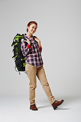 포토 JPG 스튜디오촬영 전신 라이프스타일 여자 대학생 여행 가방 배낭 모션 대학생라이프 실내 한명 서기 미소 사람 동양인 20대 성인 옆모습 캐주얼 희망 한국인 자유 설레임 여자만 여자한명만 성인여자만 청년만 청년여자만 성인한명만 청년여자한명만 성인여자한명만 성인만 국내포토 1 학생 잡화 옷 감정 뷰포인트 컨셉 표정 인종 청년 내부 생활 파일형식