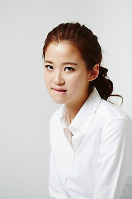 포토 JPG 스튜디오촬영 우먼라이프 라이프스타일 여자 대학생 모션 실내 표정 한명 사람 동양인 상반신 20대 성인 옆모습 한국인 분노 여자만 여자한명만 성인여자만 청년만 청년여자만 성인한명만 청년여자한명만 성인여자한명만 성인만 입술깨물기 국내포토 1 학생 감정 뷰포인트 인종 청년 내부 생활 파일형식