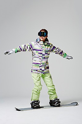 포토 JPG 스튜디오촬영 전신 계절 여자 대학생 겨울 모션 팔벌리기 겨울스포츠 고글 실내 한명 사람 동양인 20대 성인 앞모습 활발 한국인 스노우보드 보드 승차 즐거움 스키복 열정 쓴 여자만 여자한명만 성인여자만 청년만 청년여자만 성인한명만 청년여자한명만 성인여자한명만 성인만 국내포토 1 학생 옷 감정 스포츠 뷰포인트 컨셉 스키 인종 청년 내부 보드_스포츠 파일형식