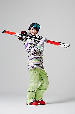 포토 JPG 스튜디오촬영 전신 계절 여자 대학생 겨울 모션 스키 겨울스포츠 고글 실내 한명 서기 들기 사람 동양인 20대 성인 앞모습 활발 한국인 헬멧 즐거움 스키복 열정 쓴 여자만 여자한명만 성인여자만 청년만 청년여자만 성인한명만 청년여자한명만 성인여자한명만 성인만 국내포토 1 학생 옷 감정 스포츠 뷰포인트 컨셉 인종 청년 내부 보호장비 파일형식