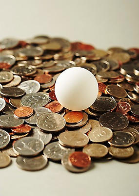 포토 JPG 스튜디오촬영 백그라운드 비즈니스 공 사람없음 아웃포커스 금융 경제 동전 구 원형 국내포토 도형 돈 촬영기법 실내 파일형식