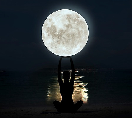 JPG 편집 편집이미지 여자 실루엣 바다 포즈 요가 밤하늘 한명 사람 성인 야외 빛 운동 스트레칭 보름달 달 야간 합성 디지털아트 여자만 여자한명만 성인여자만 성인만 편집실사 자연요소 1 웰빙 하늘 촬영기법 건강 CG 파일형식