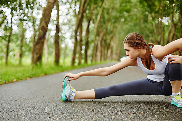 포토 JPG 주간 전신 서양인 외국인 해외기획촬영 공원 여자 모션 2014년태국 한명 사람 앉기 성인 야외 옆모습 30대 운동복 운동 스트레칭 목표 열정 성인여자한명만 장년만 장년여자만 장년여자한명만 국내포토 자연요소 1 옷 공공시설 감정 뷰포인트 컨셉 건강 인종 장년 여자만 여자한명만 성인여자만 성인만 파일형식