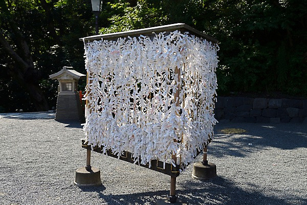 포토 JPG 주간 전통 해외풍경 아시아 종교 종이 일본문화 종교시설 풍경 사람없음 야외 일본 기도 운세 사찰 사원 일본전통 소원 미신 오미쿠지 국내포토 자연요소 동양문화 해외 나라 외국문화 비즈니스 종교건축 시설 파일형식