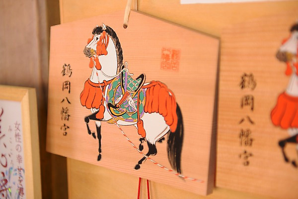 포토 JPG 주간 나무 전통 해외풍경 아시아 종교 일본문화 종교시설 풍경 근접촬영 사람없음 야외 아웃포커스 일본 기도 말_동물 사찰 사원 일본전통 소원 에마 국내포토 자연요소 식물 동양문화 해외 나라 뷰포인트 외국문화 비즈니스 포유류 종교건축 촬영기법 시설 파일형식