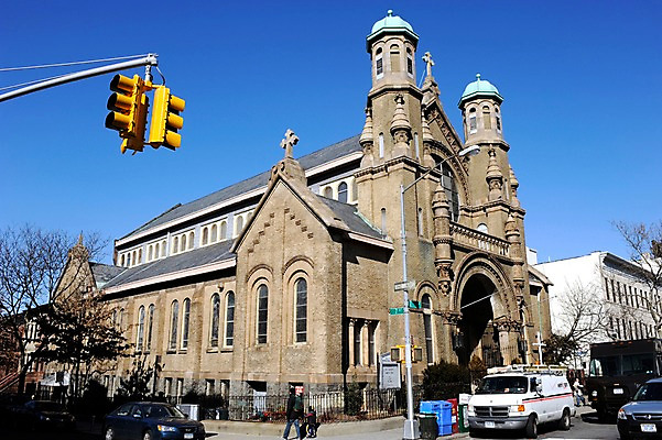 포토 JPG 주간 해외풍경 건축물 해외건축 서양건축 자동차 하늘 아메리카 사람 풍경 야외 도시풍경 미국 도시 신호등 뉴욕 브루클린 국내포토 자연요소 해외 건축 육상교통 북아메리카 대륙 파일형식