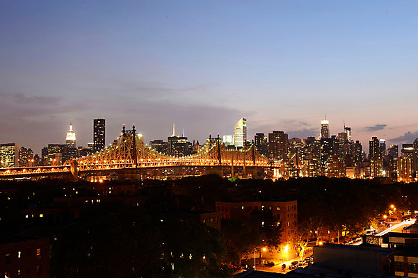 포토 JPG 구름 해외풍경 건축물 야경 하늘 아메리카 빌딩 사람없음 야외 빛 도시풍경 미국 일몰 도시 맨해튼 가교 국내포토 자연요소 해외 건축 북아메리카 풍경 건물 노을 야간 대륙 뉴욕 파일형식 풍경_경치