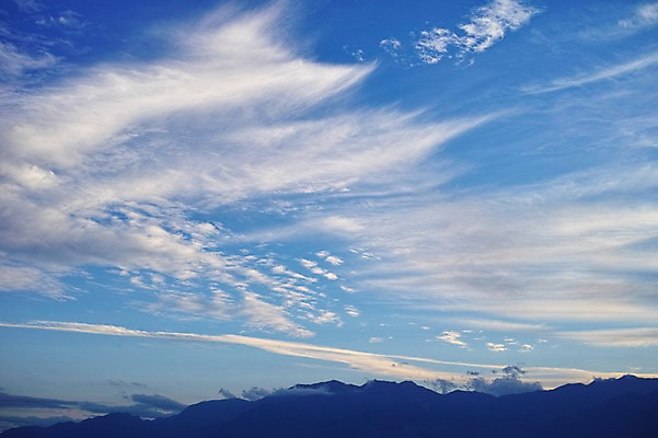 포토 JPG 주간 구름 자연 하늘 풍경 사람없음 야외 노을 일몰 국내포토 자연요소 생태계 파일형식