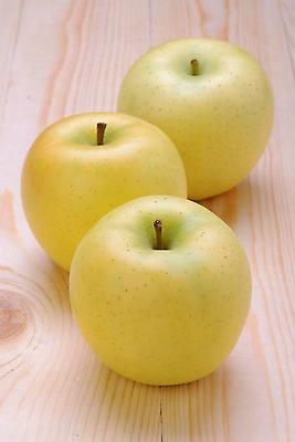 포토 JPG 음식 과일 근접촬영 사람없음 세개 사과 청사과 국내포토 뷰포인트 3 파일형식