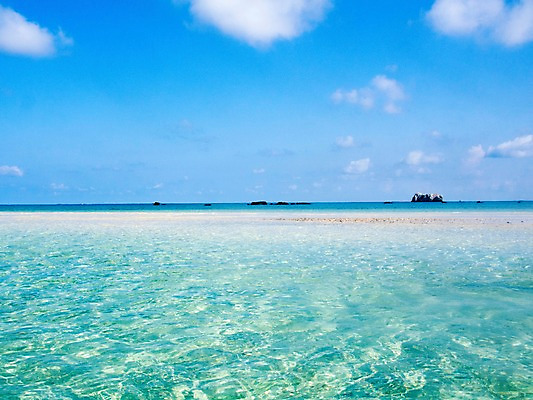 포토 JPG 주간 구름 바다 섬 자연 하늘 풍경 해변 사람없음 야외 맑음 국내포토 자연요소 날씨 생태계 파일형식