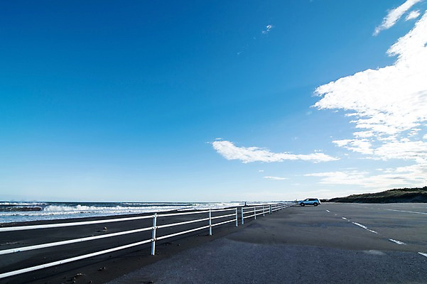 포토 JPG 주간 구름 바다 자동차 자연 하늘 풍경 해변 사람없음 야외 울타리 맑음 국내포토 자연요소 육상교통 날씨 담장 생태계 파일형식