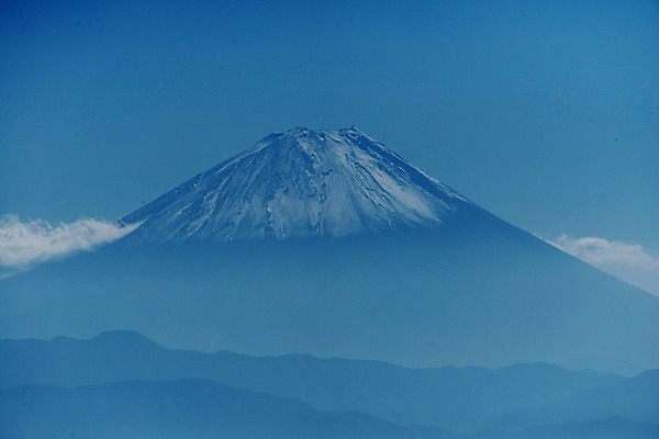 포토 JPG 주간 구름 해외풍경 아시아 자연 하늘 산 풍경 사람없음 야외 일본 안개 눈 화산 만년설 후지산 국내포토 자연요소 해외 나라 날씨 세계문화유산 생태계 파일형식