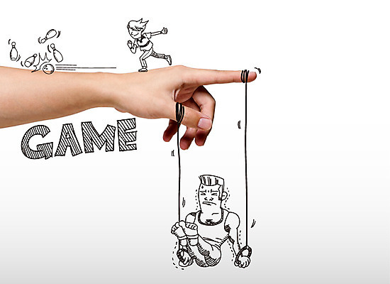 전신 편집 편집이미지 손 남자 스포츠 백그라운드 놀이 포토일러 매달리기 서기 사람 손짓 신체부위 세명 볼링 디지털합성 합성 볼링공 이미지편집 AI파일 공 모션 구기 볼링용품 파일형식 벡터