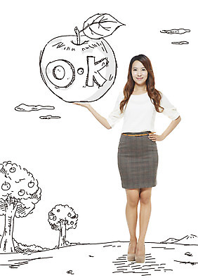 전신 구름 편집 편집이미지 여자 허리손 백그라운드 포토일러 건강 한명 서기 미소 들기 사람 동양인 손짓 성인 한국인 사과 디지털합성 합성 사과나무 여자만 여자한명만 성인여자만 성인만 이미지편집 AI파일 자연요소 나무 1 포즈 과일 모션 표정 인종 파일형식 벡터