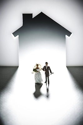 포토 JPG 스튜디오촬영 웨딩드레스 결혼 부동산 주택 실내 그림자 정장 턱시도 경제 모형 미니어처 피규어 오브젝트 결혼소품 국내포토 드레스 옷 이벤트 내부 건물 재산 파일형식