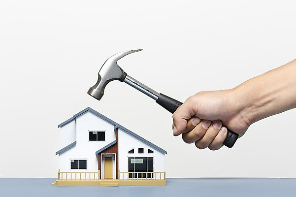 포토 JPG 스튜디오촬영 손 부동산 주택 실내 사람 신체부위 경제 망치 오브젝트 월세 전세 국내포토 내부 건물 공구 재산 파일형식