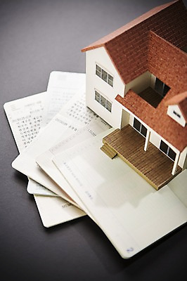 포토 JPG 스튜디오촬영 부동산 주택 실내 사람없음 경제 모형 통장 월세 전세 국내포토 내부 건물 금융 재산 파일형식