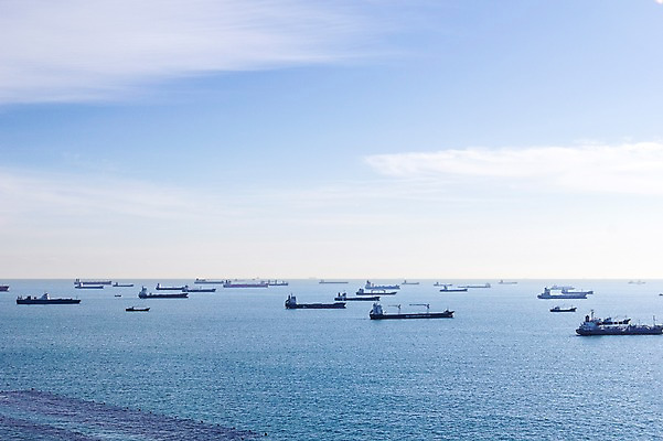 포토 JPG 구름 바다 배경화면 하늘 한국 풍경 사람없음 맑음 부산 선박 영도 국내포토 자연요소 아시아 수상교통 날씨 파일형식