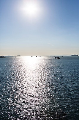 포토 JPG 주간 바다 섬 하늘 한국 풍경 사람없음 야외 태양 부산 선박 영도 국내포토 자연요소 아시아 수상교통 파일형식