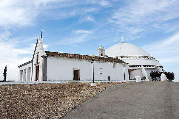 포토 JPG 해외이미지 종교 건축양식 사람없음 교회 흰색 포르투갈 신성 로마인 옛날 해외202004 해외포토 건축 유럽 컬러 종교건축 인종 건물 파일형식 이미지허브