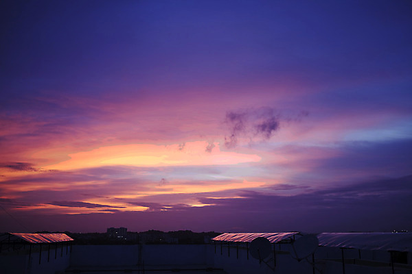 포토 JPG 해외이미지 구름 실루엣 바다 백그라운드 오렌지 일러스트 자연 하늘 날씨 추상 파노라마 풍경 사람없음 야외 빨간색 물 여름 파란색 빛 컬러풀 햇빛 태양 노란색 일출 보라색 어둠 황혼 일몰 새벽 야간 저녁 제비꽃 장면 내추럴 수평선 해외202004 해외포토 자연요소 계절 꽃 컬러 무늬 과일 촬영기법 노을 생태계 파일형식 이미지허브