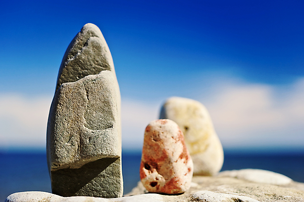 포토 JPG 해외이미지 선 바다 하늘 사람없음 물 쌓기 평화 탑 조약돌 원형 정상 명상 해외202004 해외포토 자연요소 도형 건축물 컨셉 모션 돌_바위 파일형식 이미지허브