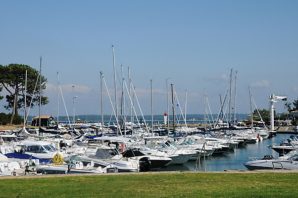 포토 JPG 해외이미지 바다 요트 사람없음 프랑스 보트 범선 포트 대서양 해외202004 해외포토 유럽 배_교통 파일형식 이미지허브