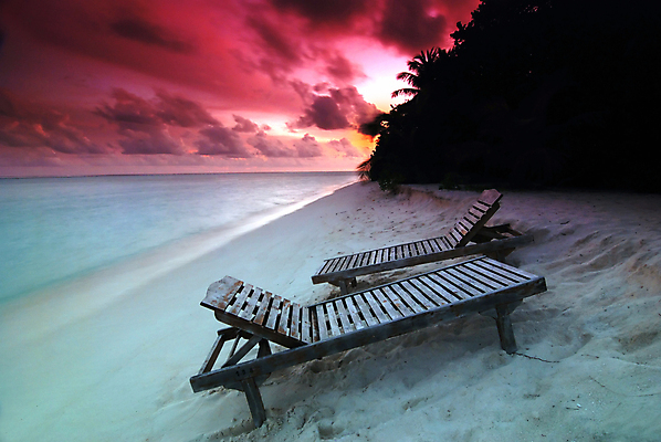 포토 JPG 해외이미지 모래 바다 의자 오렌지 자연 하늘 휴가 풍경 사람없음 황혼 일몰 새벽 꿈 선베드 양산 몰디브 해외202004 해외포토 자연요소 아시아 가구 과일 노을 생태계 파일형식 이미지허브