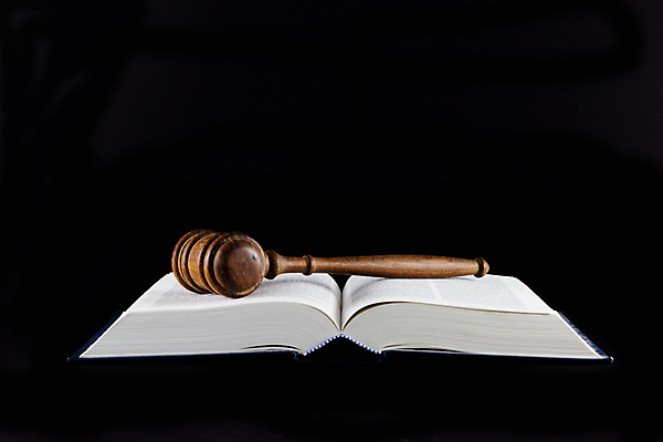 포토 JPG 해외이미지 문장 사람없음 책 법 시스템 의사봉 재판 법관 공정 변호사 법정 해외202004 해외포토 직업 문자 법률가 파일형식 이미지허브