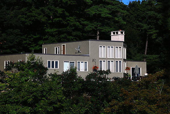 포토 JPG 해외이미지 나무 창문 주택 사람없음 시골 재산 숲 맨션 특별함 해외202004 해외포토 식물 컨셉 건물 금융 파일형식 이미지허브