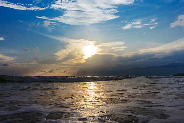 포토 JPG 해외이미지 계절 파도 바다 백그라운드 오렌지 태국 자연 벽지 하늘 아침 추상 풍경 사람없음 야외 빨간색 물 여름 빛 햇빛 태양 반사 노란색 일출 맑음 황혼 일몰 새벽 뜨거움 분위기 황금 야간 저녁 위험 장면 내추럴 수평선 해외202004 해외포토 주간 자연요소 아시아 컬러 컨셉 무늬 과일 날씨 노을 생태계 파일형식 이미지허브