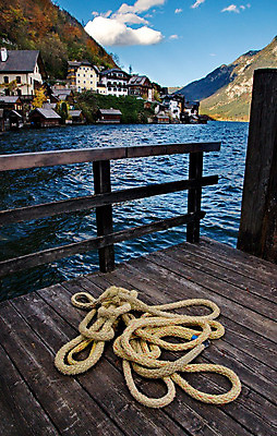 포토 JPG 해외이미지 계절 유럽 문화 호수 밧줄 여행 오렌지 건축양식 자연 휴가 산 주택 풍경 사람없음 야외 건물 빨간색 물 파란색 컬러풀 세계 노란색 마을 계곡 침묵 가을 도시 역사 오스트리아 재산 호기심 알프스 타운 옛날 해외202004 해외포토 자연요소 건축물 건축 감정 나라 줄 컬러 컨셉 과일 금융 소리 생태계 파일형식 이미지허브
