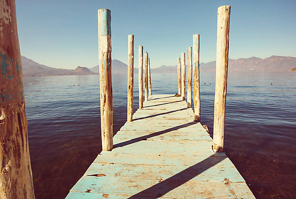 포토 JPG 해외이미지 호수 여행 백그라운드 자연 하늘 아침 휴가 산 파노라마 풍경 사람없음 물 파란색 빛 반사 평화 마을 미국 침묵 만 화산 장면 분화구 산악지대 과테말라 웅장함 해외202004 해외포토 주간 자연요소 컬러 컨셉 북아메리카 촬영기법 소리 중앙아메리카 생태계 파일형식 이미지허브