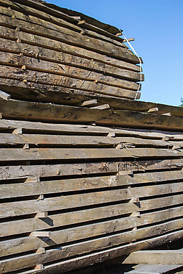 포토 JPG 해외이미지 나무 식물 디자인 가구 백그라운드 패턴 건축양식 부분 자연 벽지 표면 바닥 미술 동양인 사람없음 내부 목재 장식 쌓기 항구 블록 수확 기둥 균열 널 자르기 묘사 질감 목공예 봉 잡동사니 마무리 수목 옛날 해외202004 해외포토 건축 생활용품 무늬 농업 재료 교통시설 모션 문화예술 인종 공예 생태계 파일형식 이미지허브