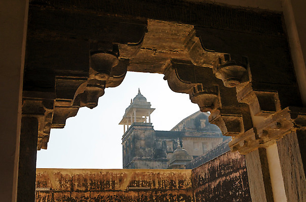 포토 JPG 해외이미지 전통 아시아 벽 분홍색 여행 오렌지 건축양식 휴가 산 풍경 사람없음 건물 여행객 힘 궁전 사막 도시 성 역사 재산 이슬람교 왕 오르막 강화 옛날 이국적 전설 정부 제국 힌두교 해외202004 해외포토 건축물 건축 나라 종교 컬러 고건축 과일 사람 금융 파일형식 이미지허브
