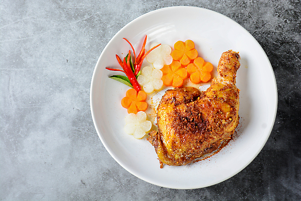 포토 JPG 해외이미지 접시 음식 백그라운드 날개 토마토 손가락 탁자 육류 요리 동양인 사람없음 목재 우주 식당 식사 저녁식사 치킨 튀김 시골 신선 뜨거움 맛 그릴 정상 바비큐 인도인 굽기 먹기 속도 매움 점심식사 해로움 해외202004 해외포토 외국인 나무 식기 손 가구 컨셉 채소 식재료 재료 모션 주방용품 인종 상점 구이 닭고기요리 파일형식 이미지허브