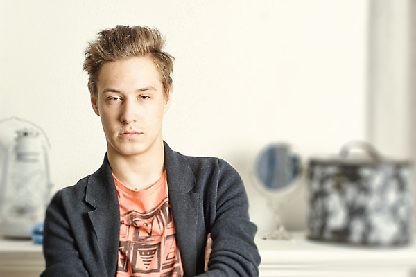 포토 JPG 해외이미지 모델 1 응시 남자 얼굴 백그라운드 셔츠 비즈니스 한명 서기 사람 정장 성인 유행 재킷 코트 흰색 비즈니스맨 우아함 싱글 스타일 해외202004 해외포토 시선 옷 컬러 컨셉 상의 모션 신체부위 외투 직장인 파일형식 이미지허브