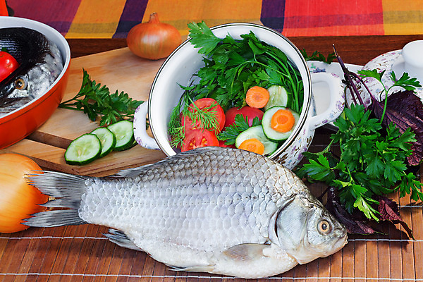 포토 JPG 해외이미지 접시 음식 다이어트 토마토 채소 자연 양파 낚시 오이 파슬리 건강 어류 사람없음 강 맛 향신료 오브젝트 준비 잉어 해외202004 해외포토 식기 컨셉 레저 수중동물 생태계 향미료 파일형식 이미지허브