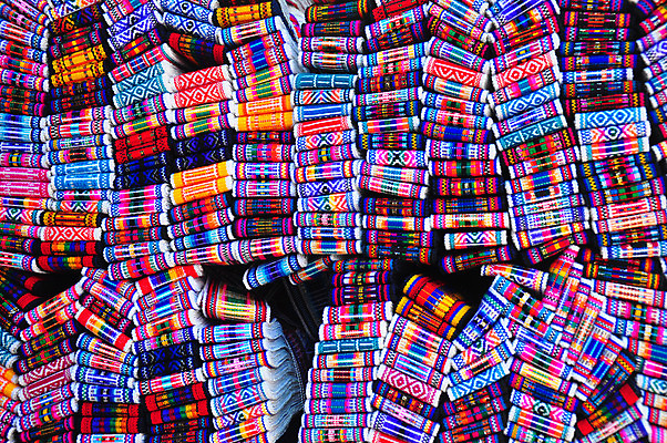 포토 JPG 해외이미지 전통 문화 여행 사람없음 관광지 직물 남아메리카 시장 원주민 에콰도르 장인 수공예 양모 짜기 핸드메이드 해외202004 해외포토 모션 아메리카 아프리카인 공예 파일형식 이미지허브