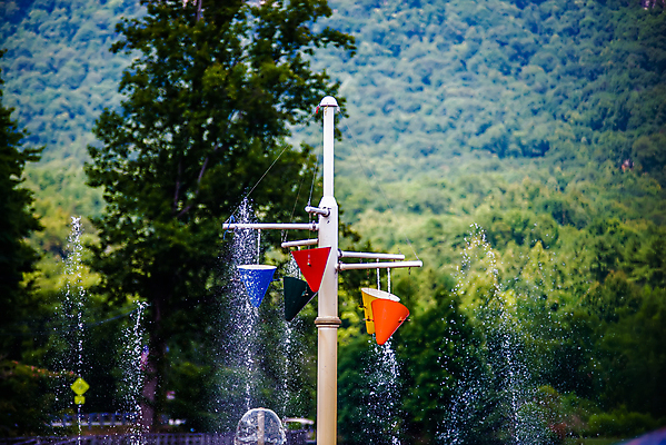 포토 JPG 해외이미지 공원 어린이 여행 놀이 하늘 호텔 휴가 건강 파노라마 손바닥 사람 사람없음 야외 물 여름 파란색 수영 기쁨 젖음 가을 미끄럼틀 승차 속도 휴양지 튜브 스플래쉬 해외202004 해외포토 자연요소 손 계절 공공시설 감정 컬러 모션 숙소 촬영기법 장소 수상스포츠 놀이기구 파일형식 이미지허브