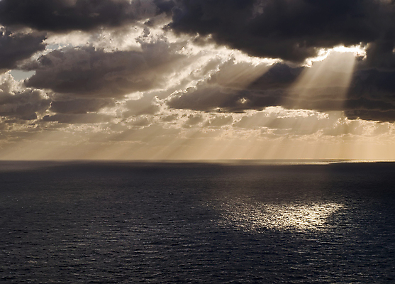 포토 JPG 해외이미지 구름 지구 겨울 일러스트 자연 하늘 날씨 풍경 사람없음 물 평화 일출 환경 황혼 일몰 새벽 광선 가을 분위기 고독 지중해 몰타섬 수평선 해외202004 해외포토 자연요소 계절 감정 바다 섬 컨셉 노을 생태계 몰타 파일형식 이미지허브