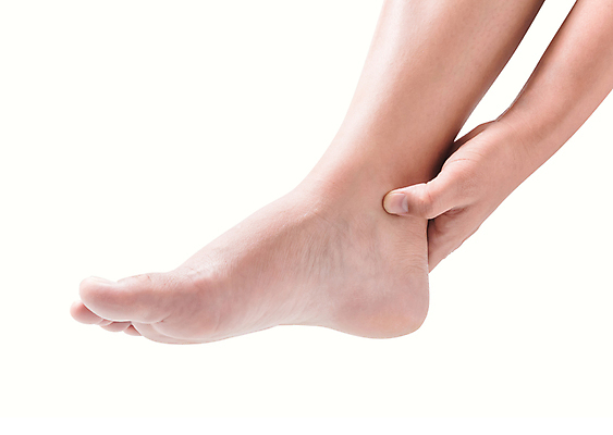 포토 JPG 해외이미지 손 여자 백그라운드 신체 맨발 발 휴식 건조 건강 사람 사람없음 치료 빨간색 스파 고통 터치 흰색 질병 피부 발가락 테라피 발목 고립 돌봄 양발 페디큐어 유일 해외202004 해외포토 감정 컬러 컨셉 의학 모션 신체부위 뷰티 파일형식 이미지허브