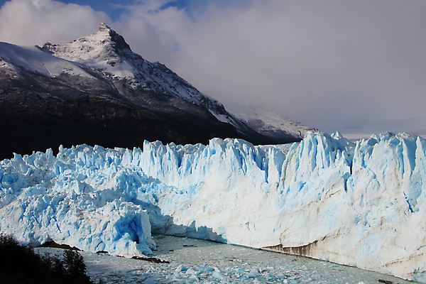 포토 JPG 해외이미지 공원 호수 벽 조각 여행 자연 하늘 추상 파노라마 풍경 사람없음 야외 물 파란색 글로벌 냉동 얼음 미국 추위 흰색 투명 크리스탈 빙하 서리 빙산 고드름 남쪽 아르헨티나 로스앤젤레스 전국 해외202004 해외포토 자연요소 공공시설 컬러 북아메리카 무늬 촬영기법 남아메리카 광석 방향 생태계 파일형식 이미지허브