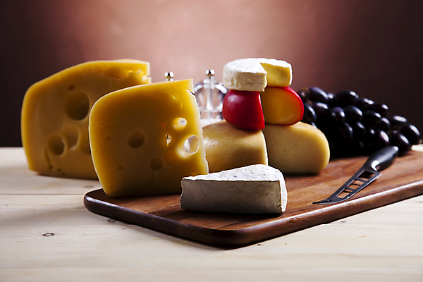 포토 JPG 해외이미지 포도 치즈 사람없음 쌓기 양념통 나무도마 조각치즈 치즈나이프 갈색배경 해외202004 해외포토 조각 백그라운드 과일 모션 유제품 도마 통 목재 갈색 양념 나이프 파일형식 이미지허브