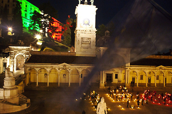 포토 JPG 해외이미지 유럽 건축양식 창문 사람없음 건물 조각상 평화 계단 일몰 이탈리아 궁전 자유 기둥 도시 역사 재산 미술관 야간 사자 시계탑 아치 정사각형 베네치아 공정 르네상스 스타일 해외202004 해외포토 자연요소 도형 건축물 건축 나라 컨셉 고건축 포유류 금융 조형물 노을 탑 파일형식 이미지허브