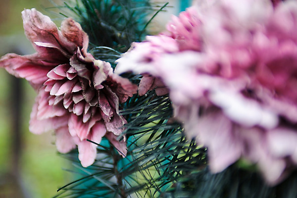 포토 JPG 해외이미지 식물 디자인 꽃잎 꽃 분홍색 날씨 사람없음 장식 초록색 화환 직물 제조 합성 시들음 창백 거짓 옛날 인공 해외202004 해외포토 컬러 파일형식 이미지허브