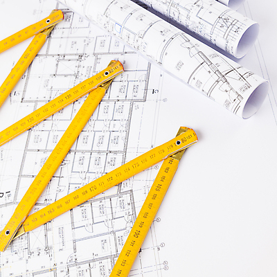 포토 JPG 해외이미지 직업 디자인 산업 종이 지도 건축양식 노동자 주택 안전 사람없음 노란색 우주 장비 흰색 공구 업무 엔지니어 재산 수리 보호 계획 안전모 헬멧 건축가 그림 보안 롤 무거움 기어 공학 건축업자 계약자 고립 업그레이드 캡모자 프로젝트 카피스페이스 해외202004 해외포토 모자_잡화 교육 건축 컬러 컨셉 건물 금융 공백 도구 작업 기술자 무게 안전장비 보호장비 계약 파일형식 이미지허브