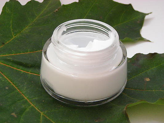 포토 JPG 해외이미지 사람없음 치료 물 화장품 습기 닫기 내추럴 위생관리 해외202004 해외포토 자연요소 의학 모션 관리 뷰티 파일형식 이미지허브